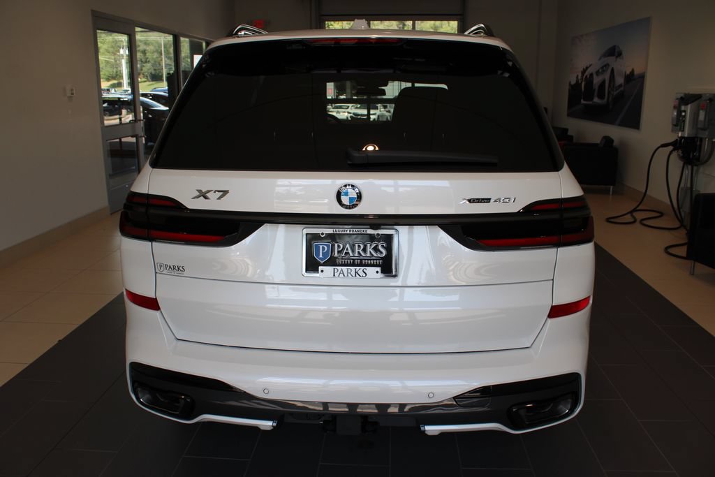 New 2027 BMW X7 xDrive40i w/ M Sport Package AWD/4WD image 26