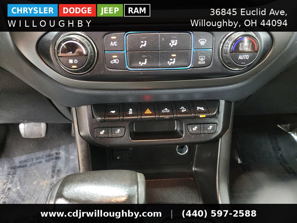 Used 2021 Chevrolet Colorado Z71 AWD/4WD image 23