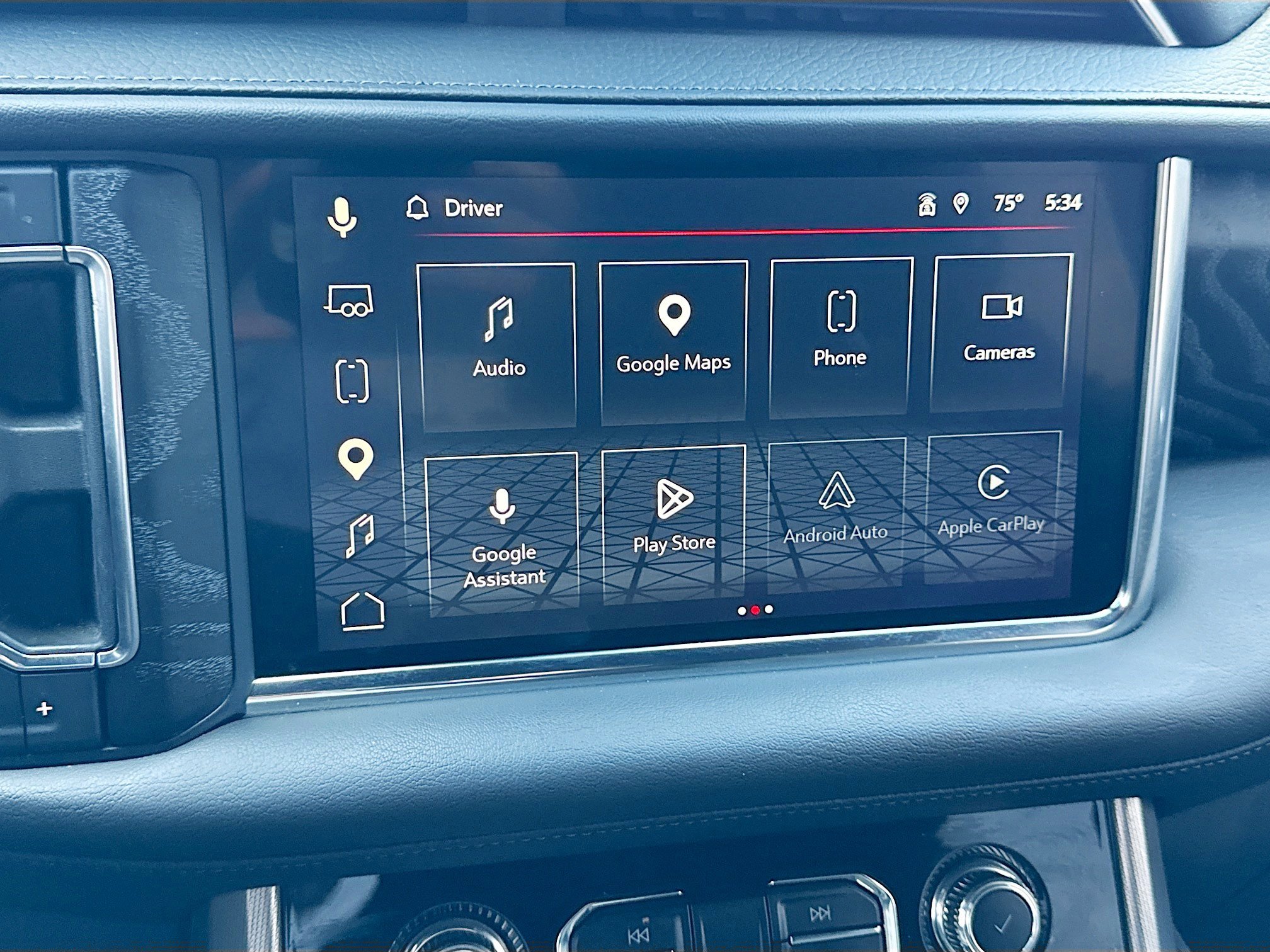Used 2024 GMC Yukon XL Denali image 30