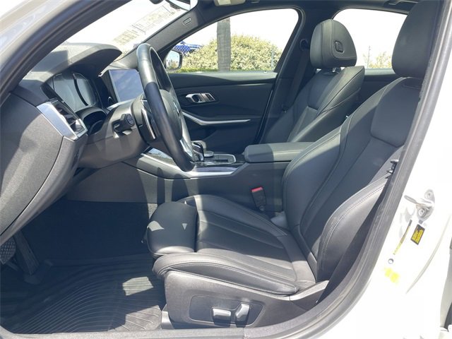 Used 2022 BMW 330i Sedan w/ Driving Assistance Package image 19