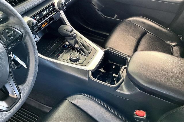 Used 2025 Toyota RAV4 LE AWD/4WD image 15