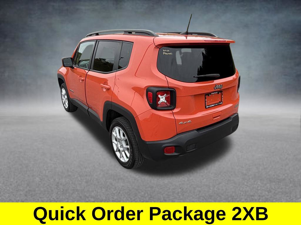 Used 2021 Jeep Renegade Latitude AWD/4WD image 3