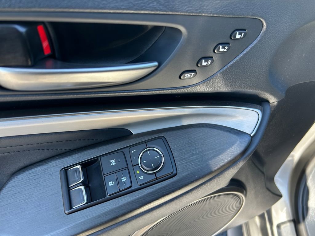 Used 2023 Lexus RC 350 F Sport image 18