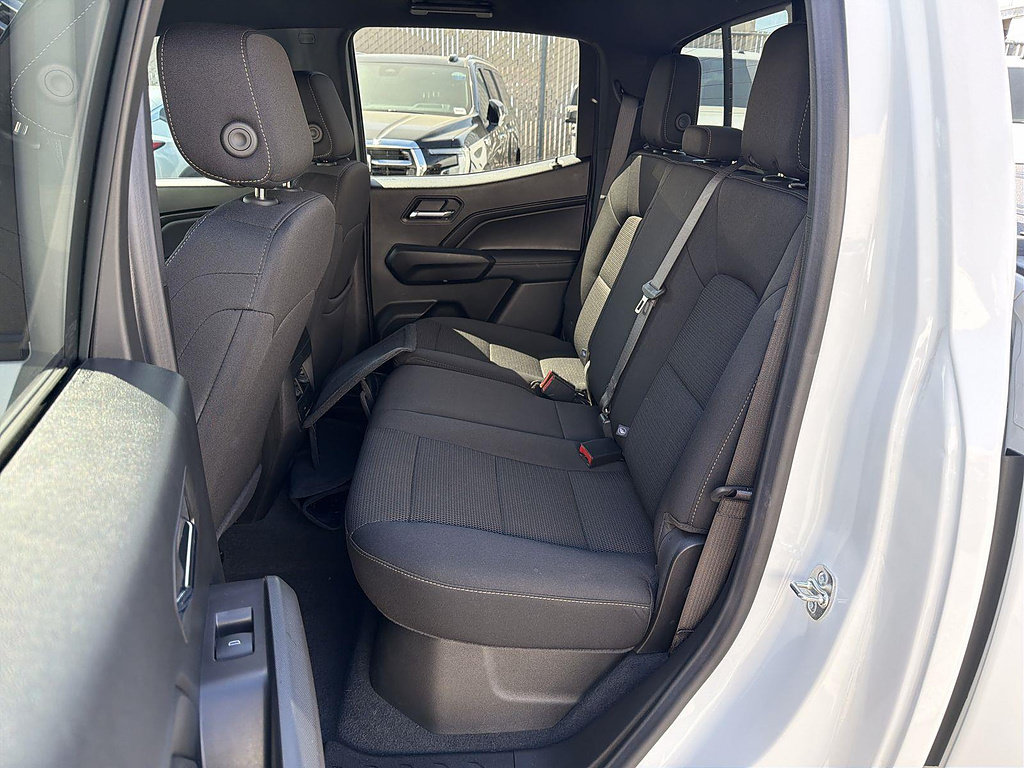 Used 2025 GMC Canyon Elevation AWD/4WD image 24