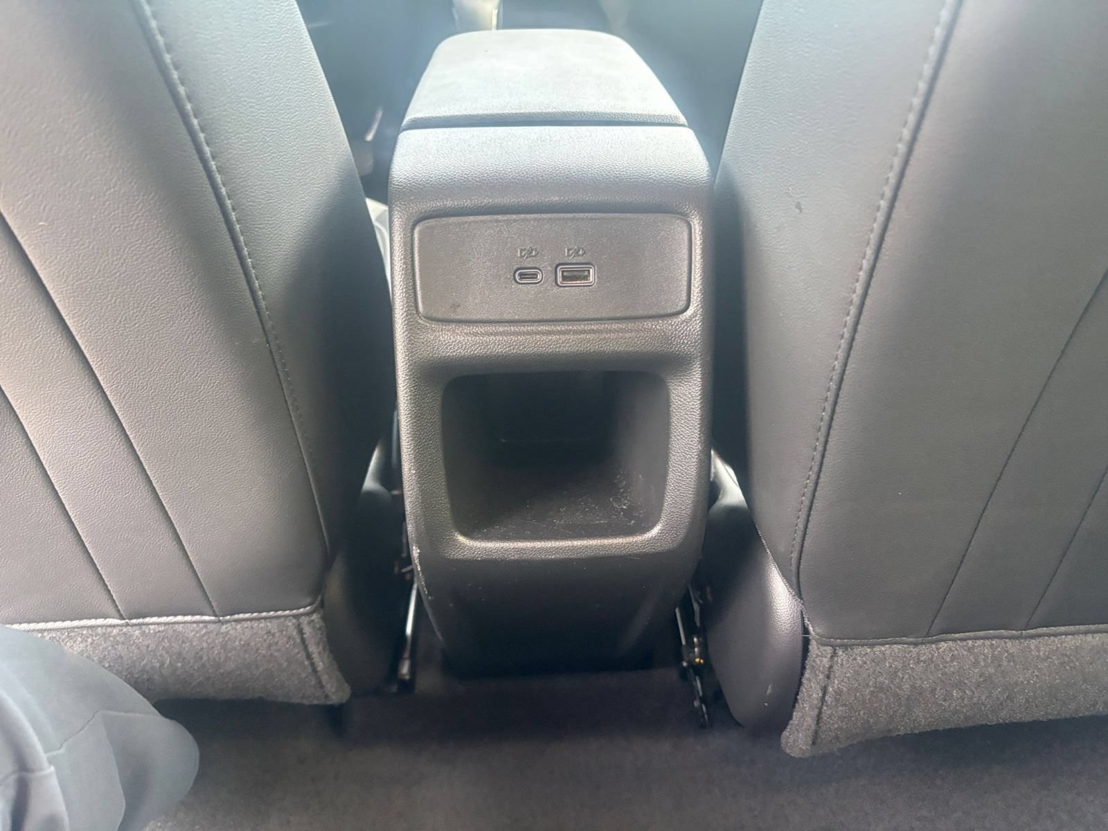 Used 2025 Chevrolet Trax LT w/ LT Convenience Package FWD image 22