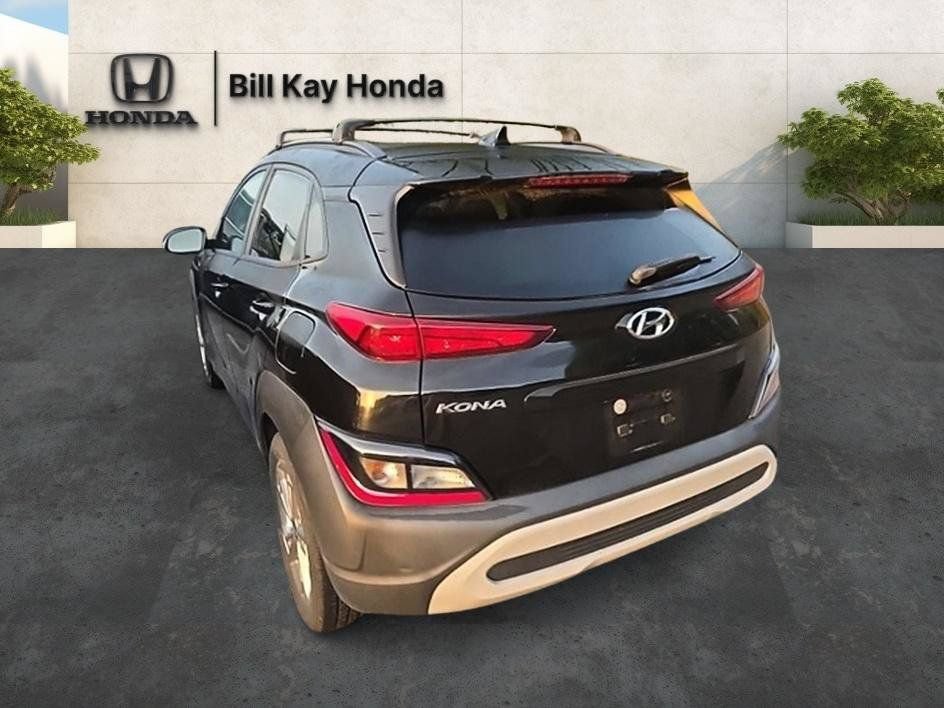 Used 2022 Hyundai Kona SEL w/ Convenience Package FWD image 3