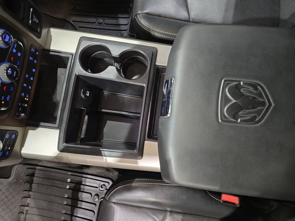 Used 2015 RAM 1500 Laramie w/ Convenience Group image 24