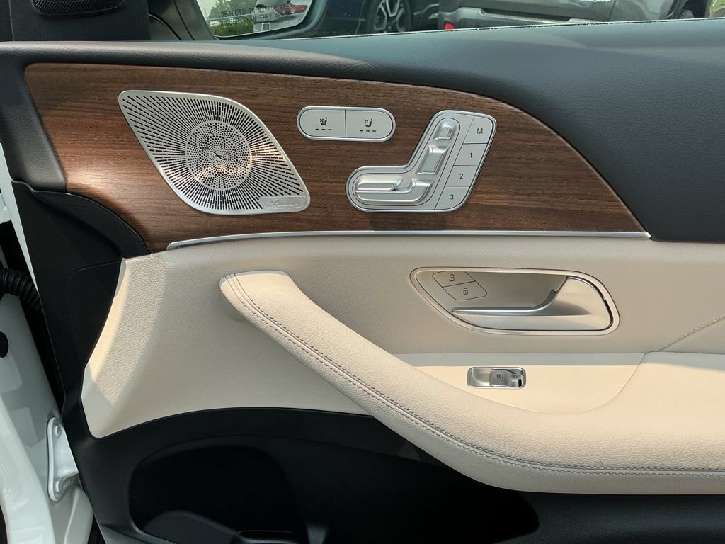 New 2026 Mercedes-Benz GLS 450 4MATIC image 20