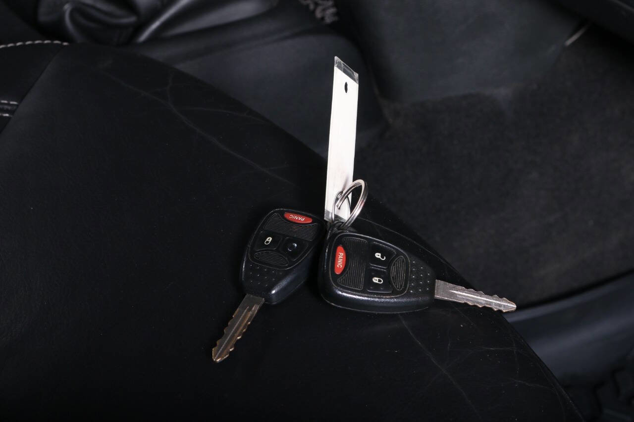 Used 2015 Jeep Wrangler Unlimited Sahara AWD/4WD image 68