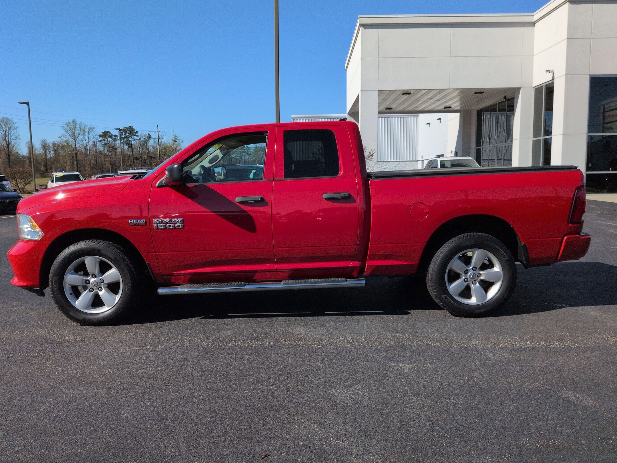 Used 2014 RAM 1500 Express image 8