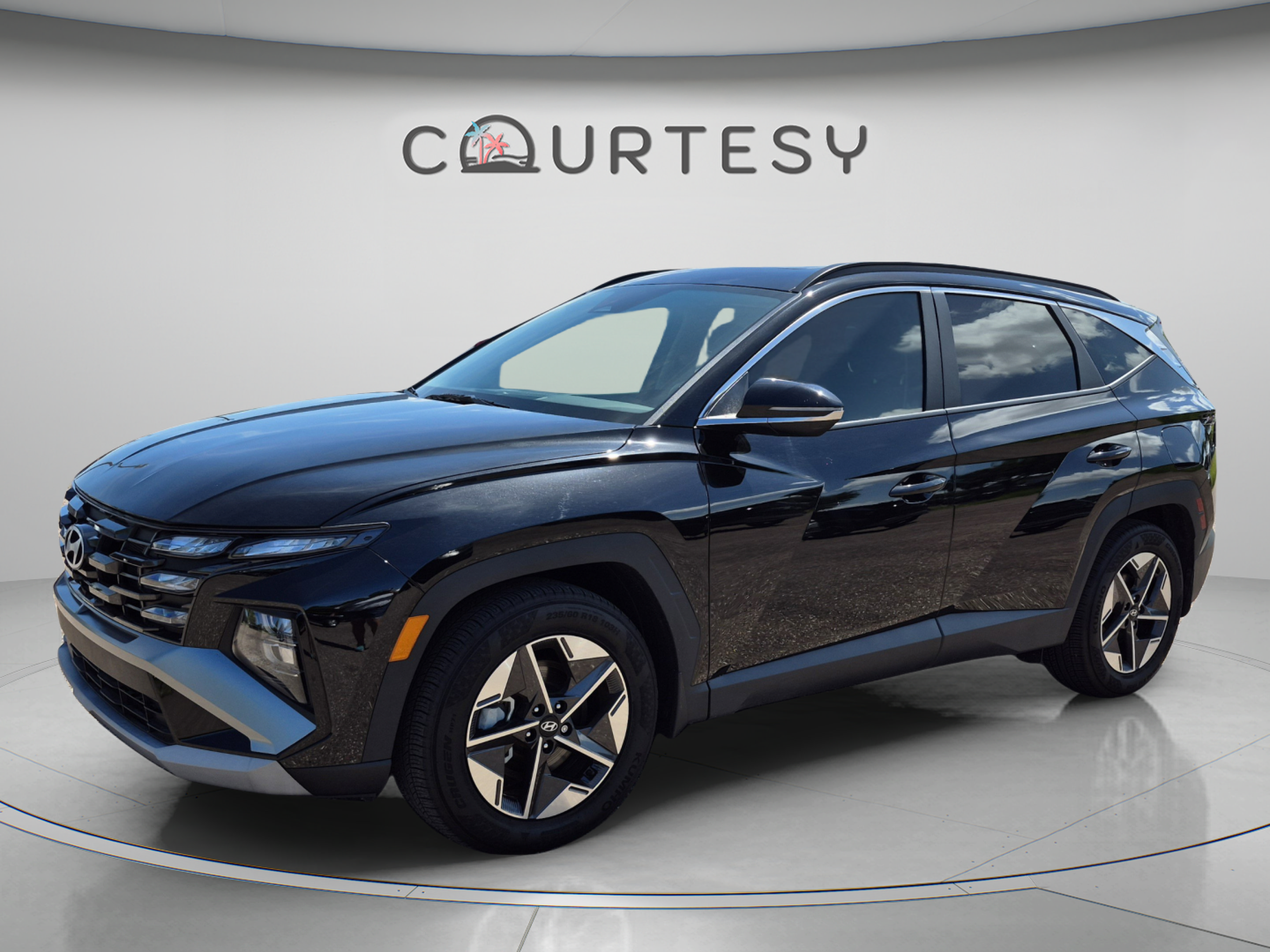 Certified 2025 Hyundai Tucson SEL FWD image 1