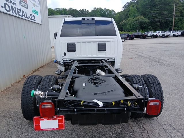 New 2026 RAM 5500 4x4 Crew Cab w/ Laramie Trim Package image 4