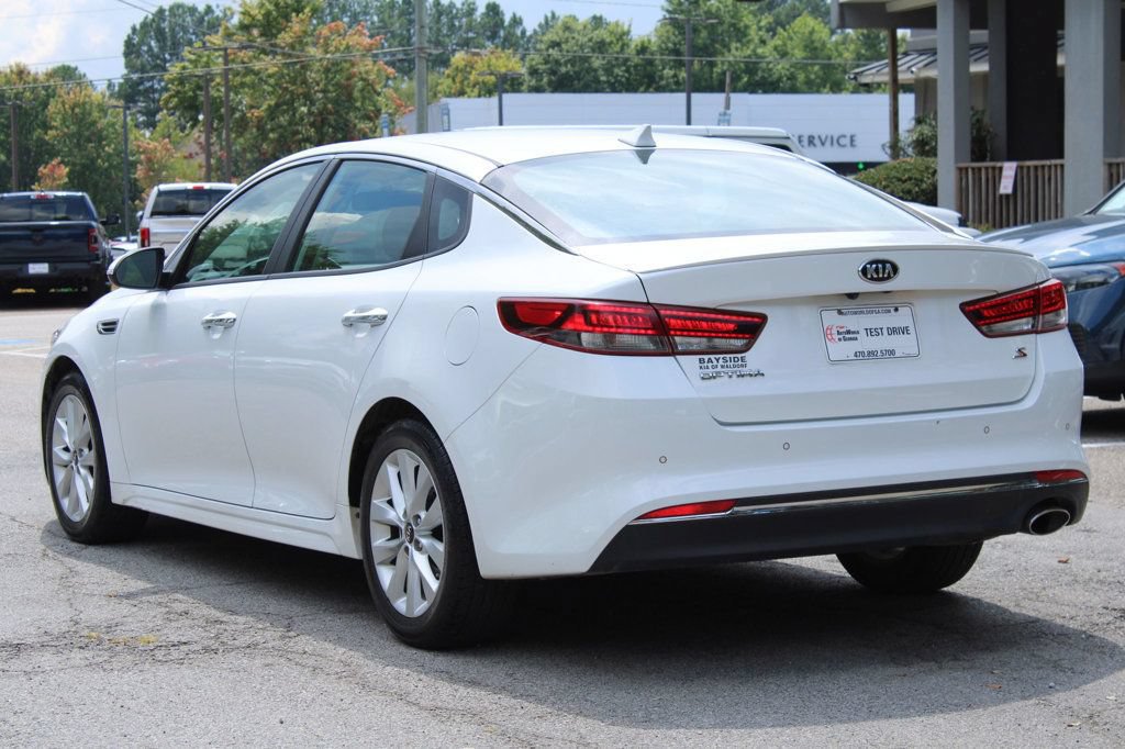 Used 2018 Kia Optima S FWD image 6