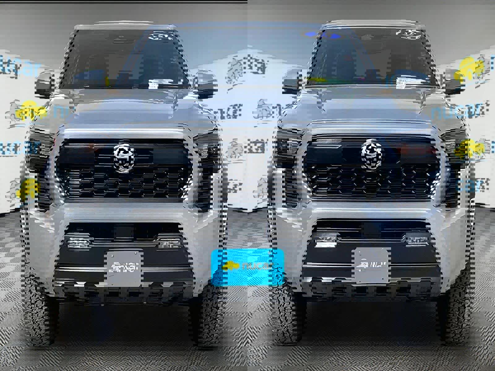 Certified 2025 Toyota Tacoma TRD Off-Road AWD/4WD image 2