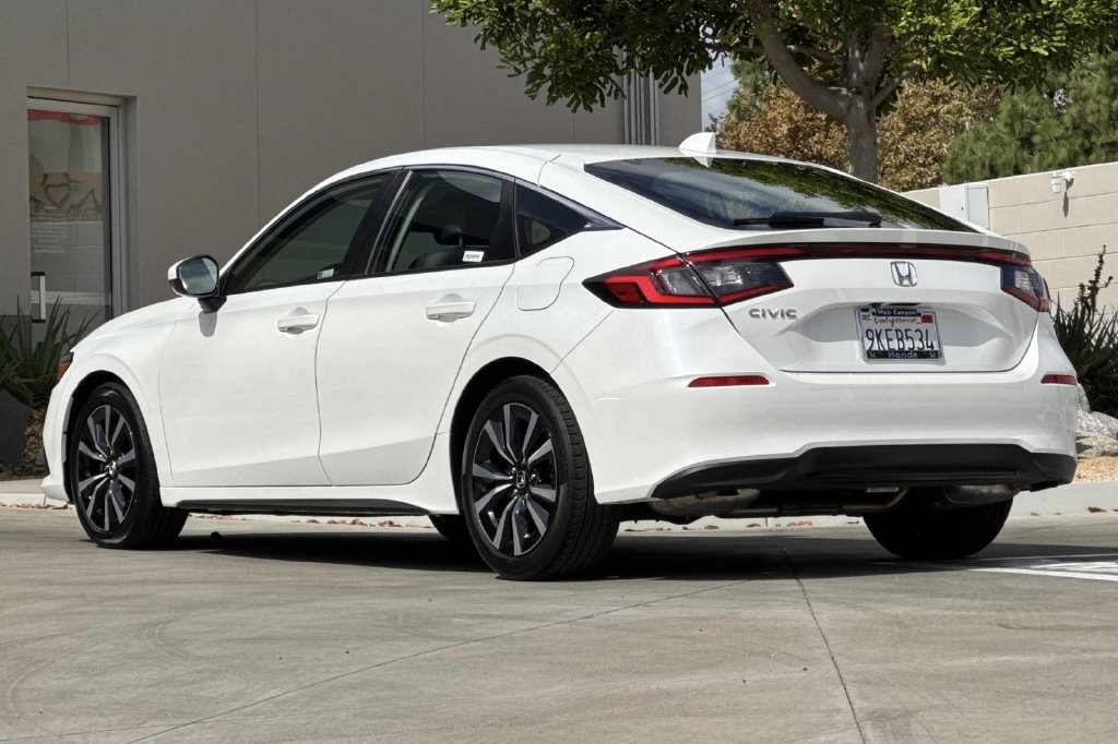 Certified 2024 Honda Civic EX-L image 6
