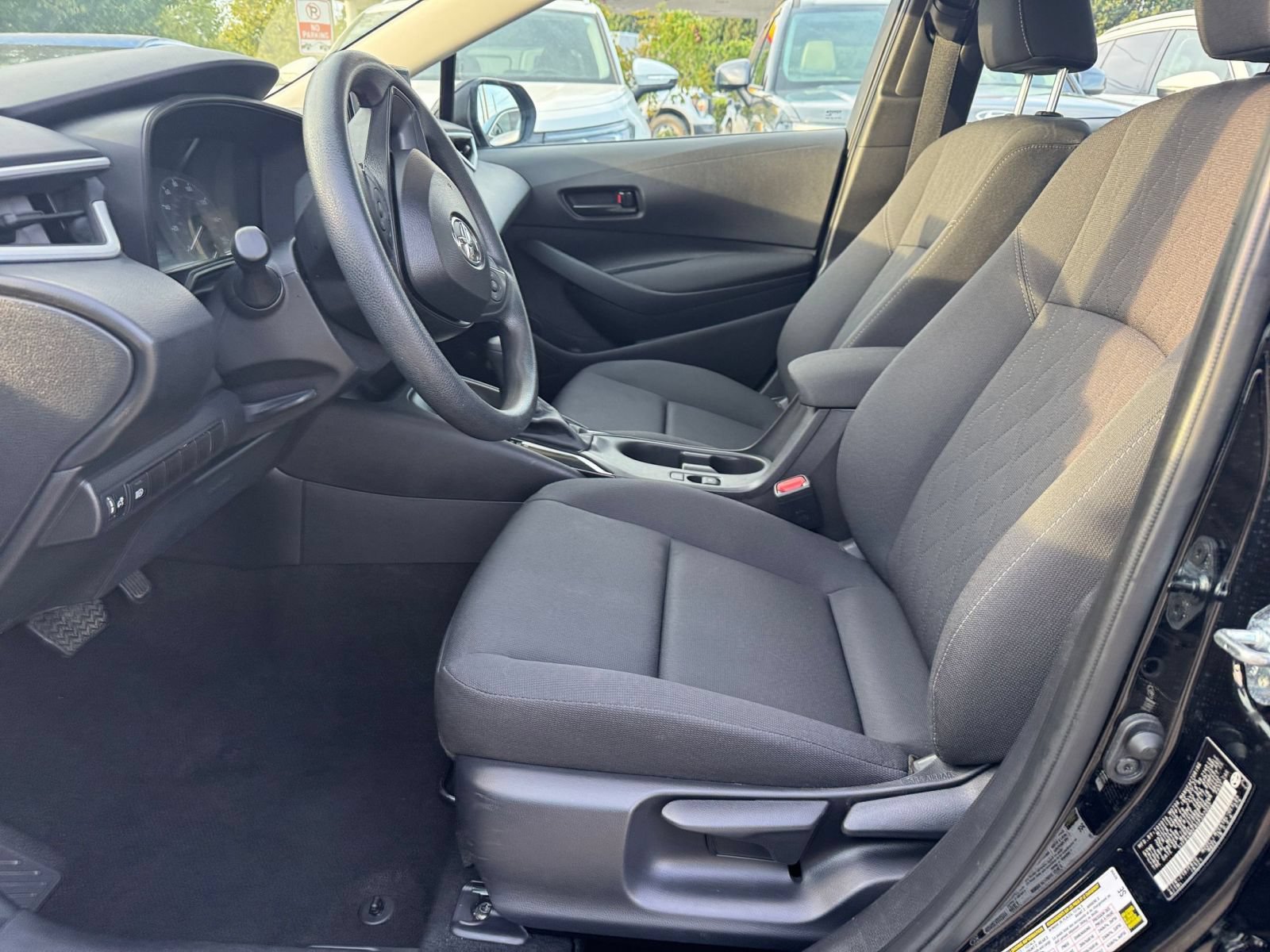 Used 2025 Toyota Corolla LE FWD image 24