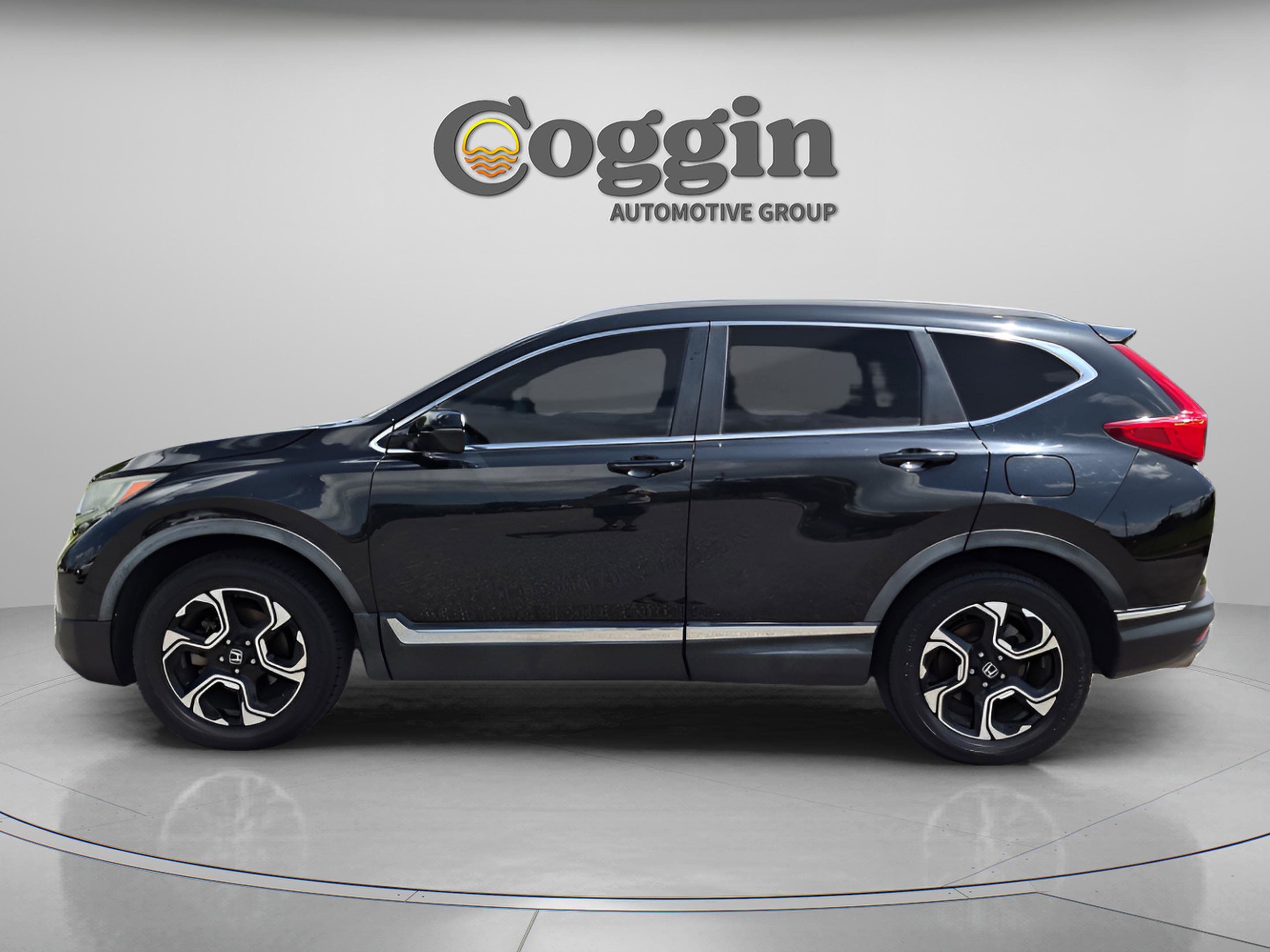 Used 2017 Honda CR-V Touring image 3