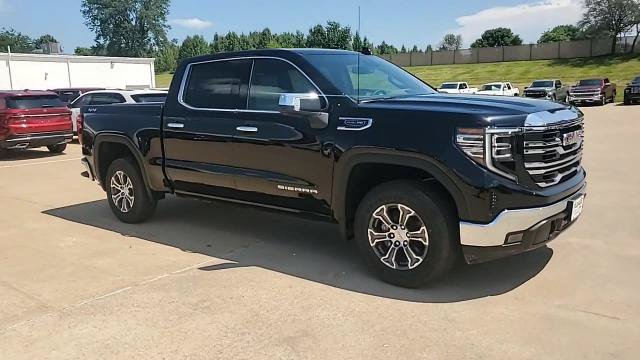 New 2026 GMC Sierra 1500 SLT AWD/4WD image 2