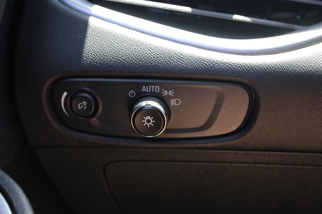 Used 2024 Chevrolet Malibu LT FWD image 38