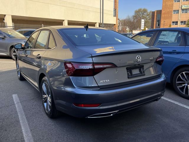 Certified 2021 Volkswagen Jetta R-Line w/ R-Line Cold Weather Package image 5