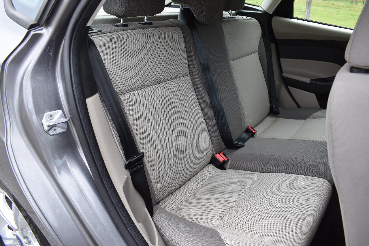 Used 2014 Ford Focus SE image 15