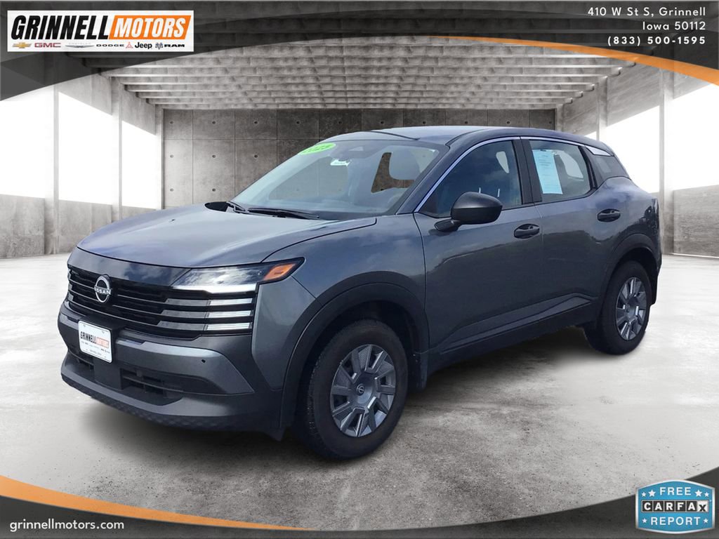 Used 2025 Nissan Kicks S image 1