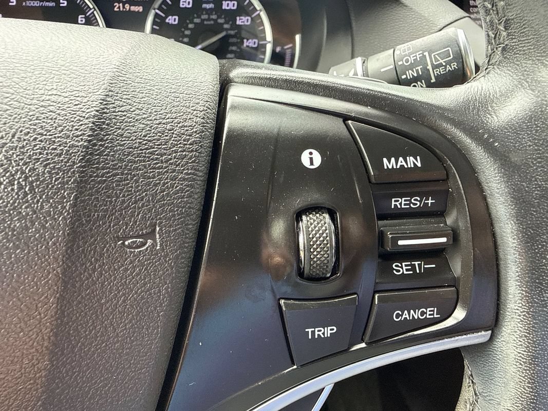 Used 2020 Acura MDX SH-AWD image 17
