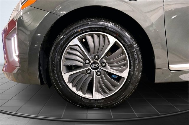 Used 2021 Hyundai Ioniq SEL image 9