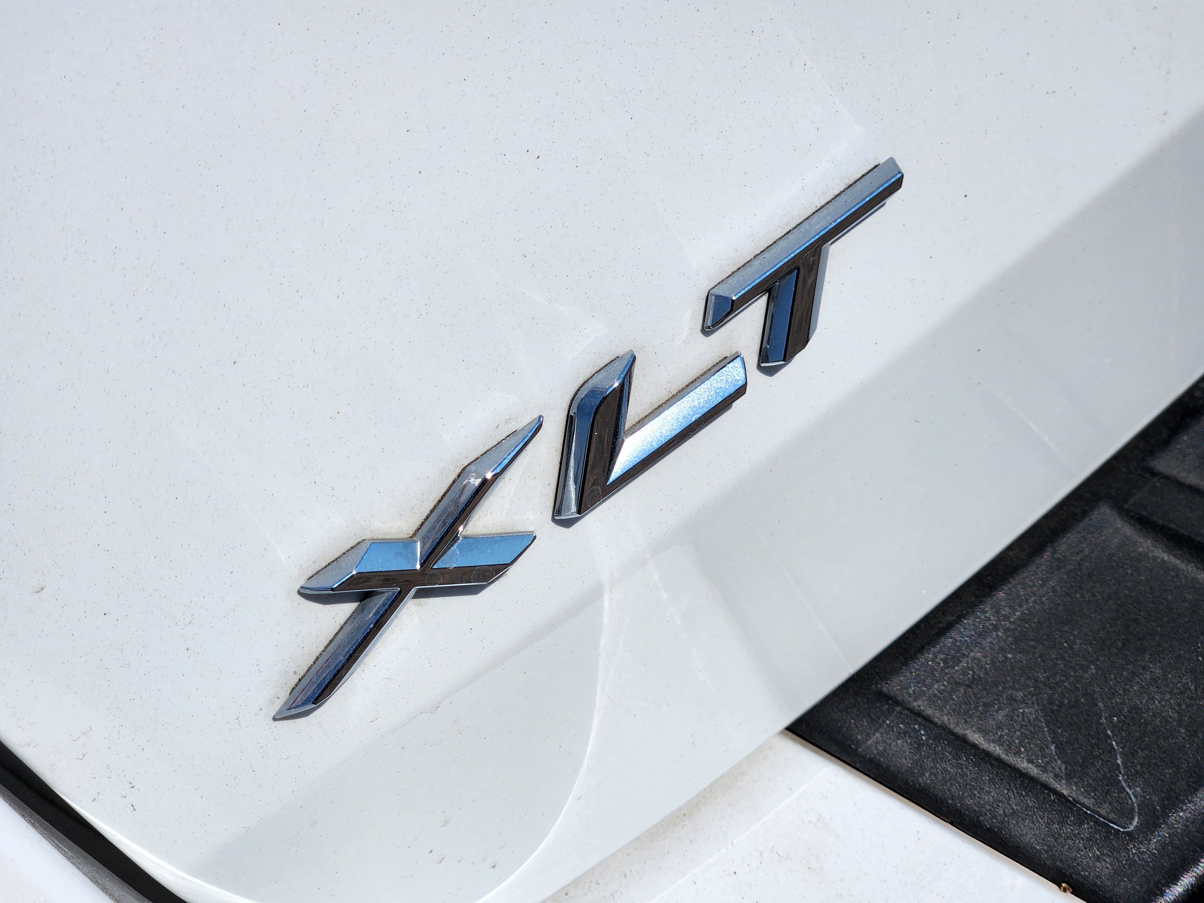 Used 2020 Ford Explorer XLT RWD image 8