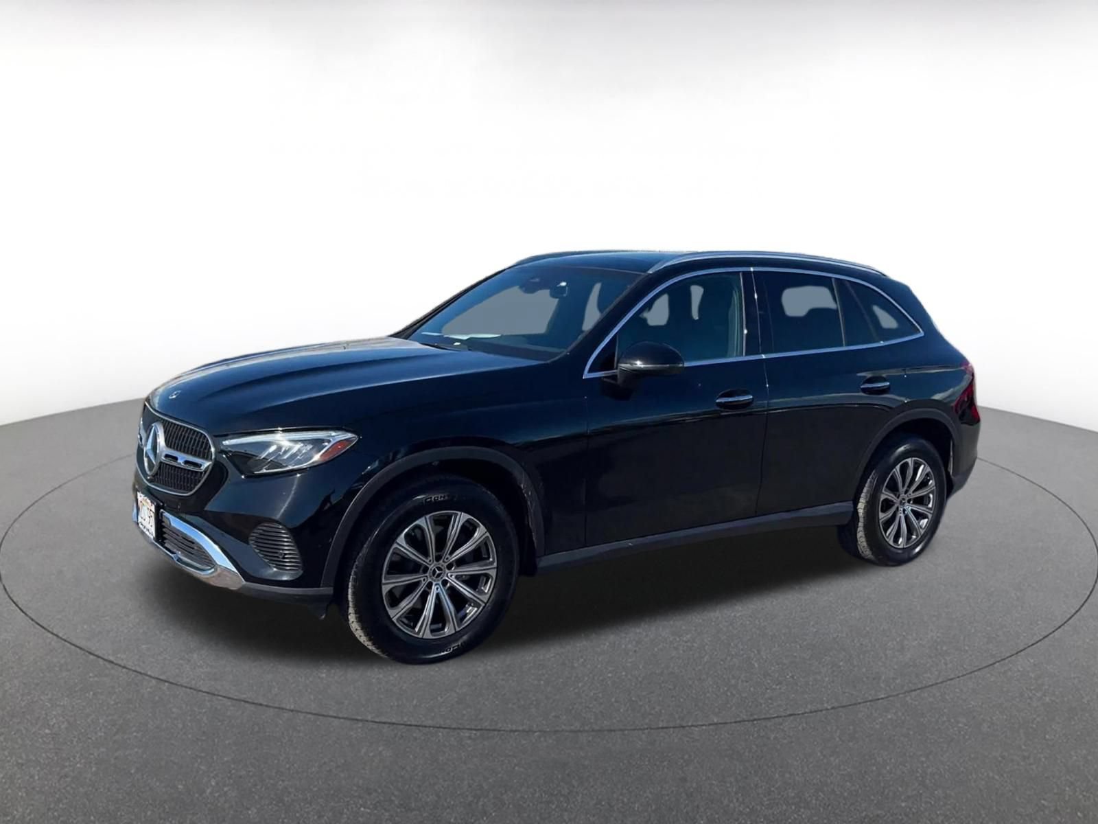 Used 2024 Mercedes-Benz GLC 300 4MATIC image 7