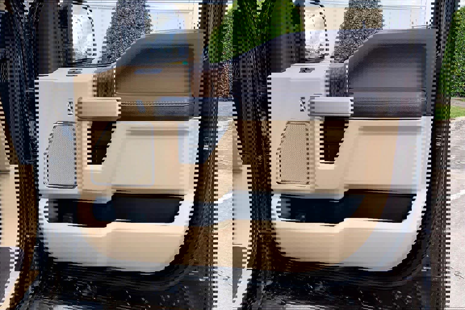 Used 2020 Ford F150 Lariat w/ Equipment Group 501A Mid image 20