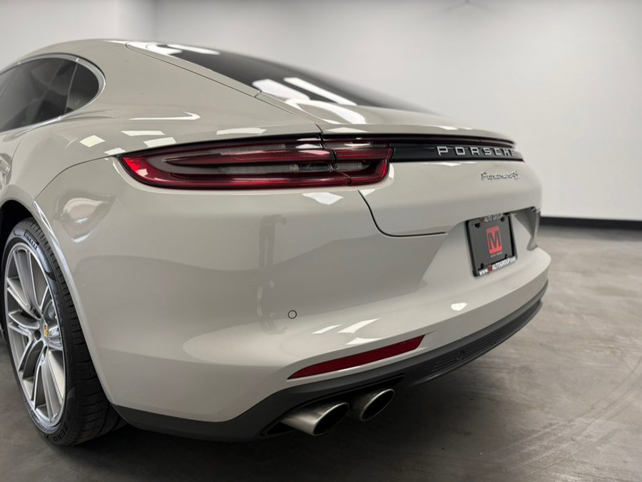 Used 2018 Porsche Panamera 4S AWD/4WD image 17