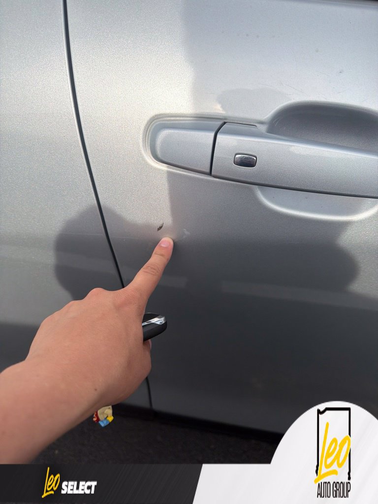 Used 2019 Chevrolet Equinox LT FWD image 17