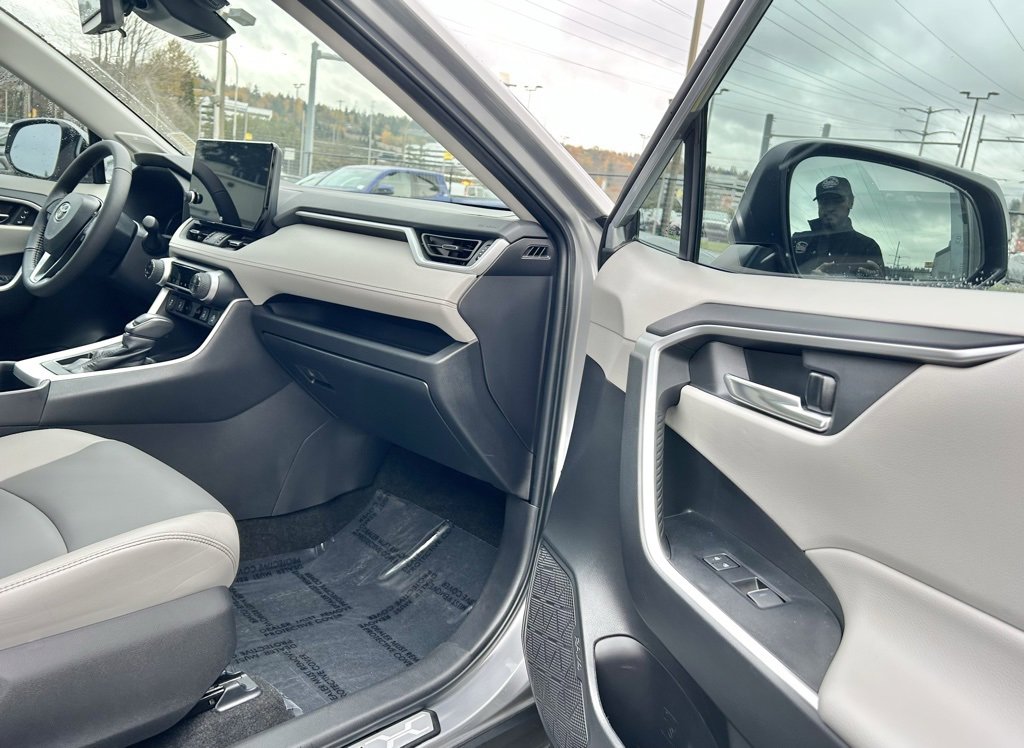Certified 2024 Toyota RAV4 XLE Premium image 15