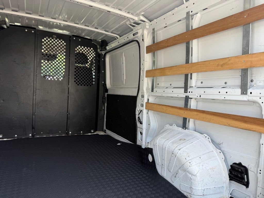 Used 2025 RAM ProMaster 2500 w/ U-Haul Equipment Group FWD image 29
