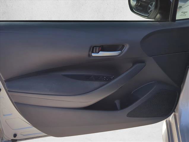 Used 2021 Toyota Corolla LE FWD image 6