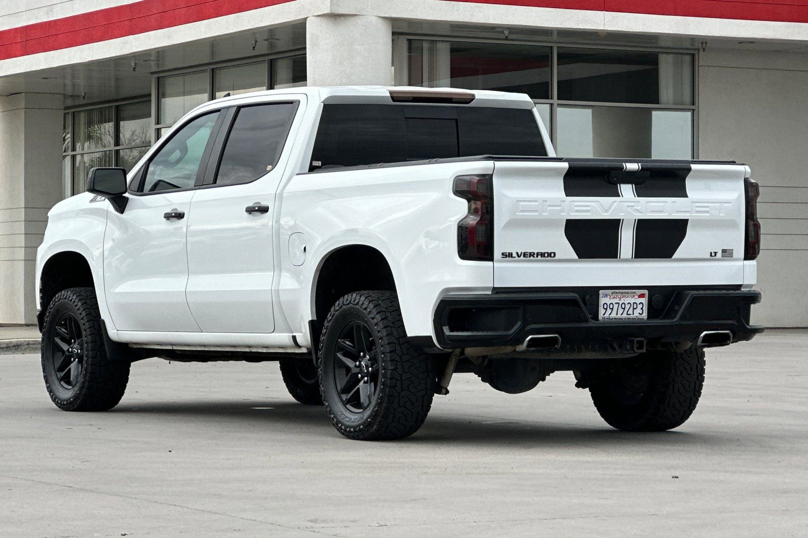 Used 2019 Chevrolet Silverado 1500 LT Trail Boss image 4