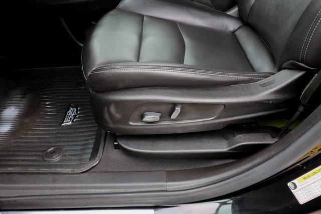 Used 2023 Cadillac XT6 Luxury image 29