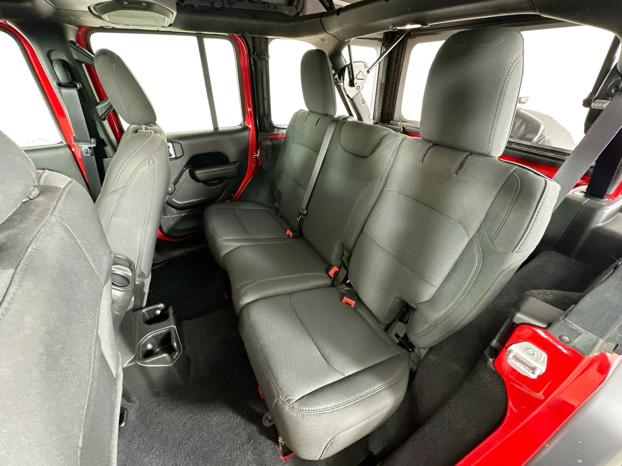 Used 2022 Jeep Wrangler Unlimited Sport AWD/4WD image 32