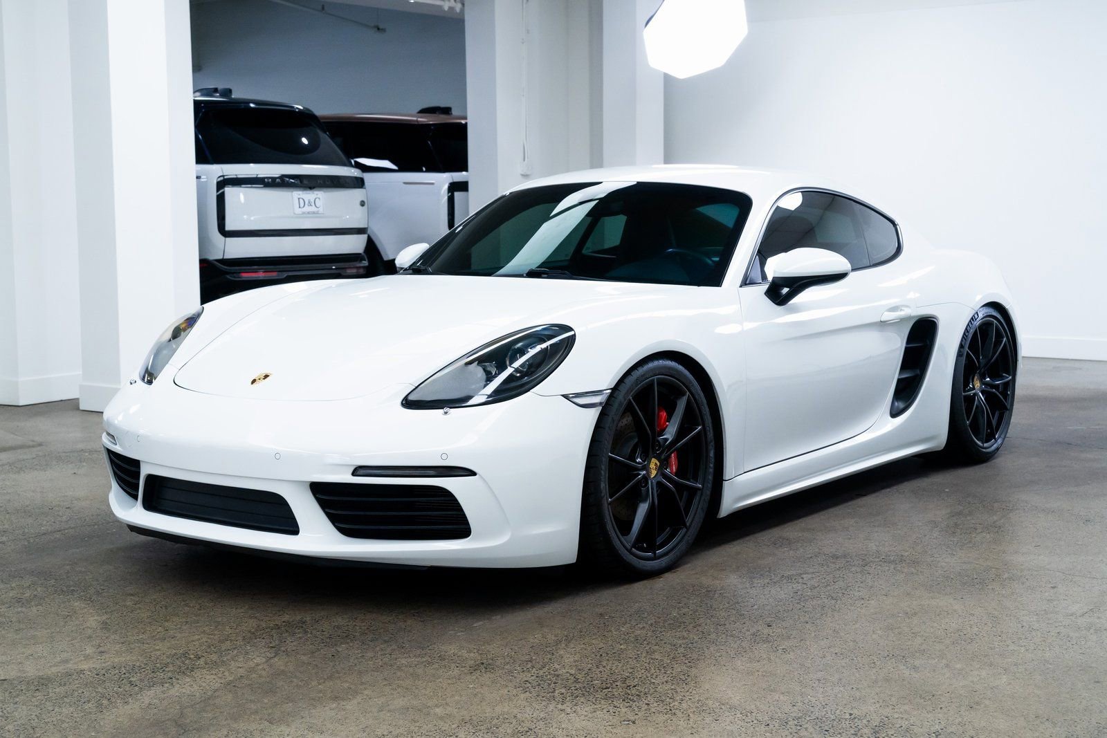 Used 2018 Porsche 718 Cayman S image 3