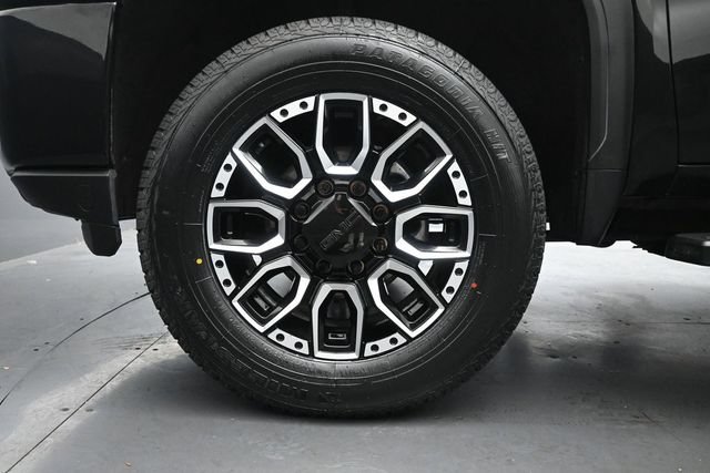 Used 2022 GMC Sierra 2500 AT4 w/ AT4 Preferred Package AWD/4WD image 32