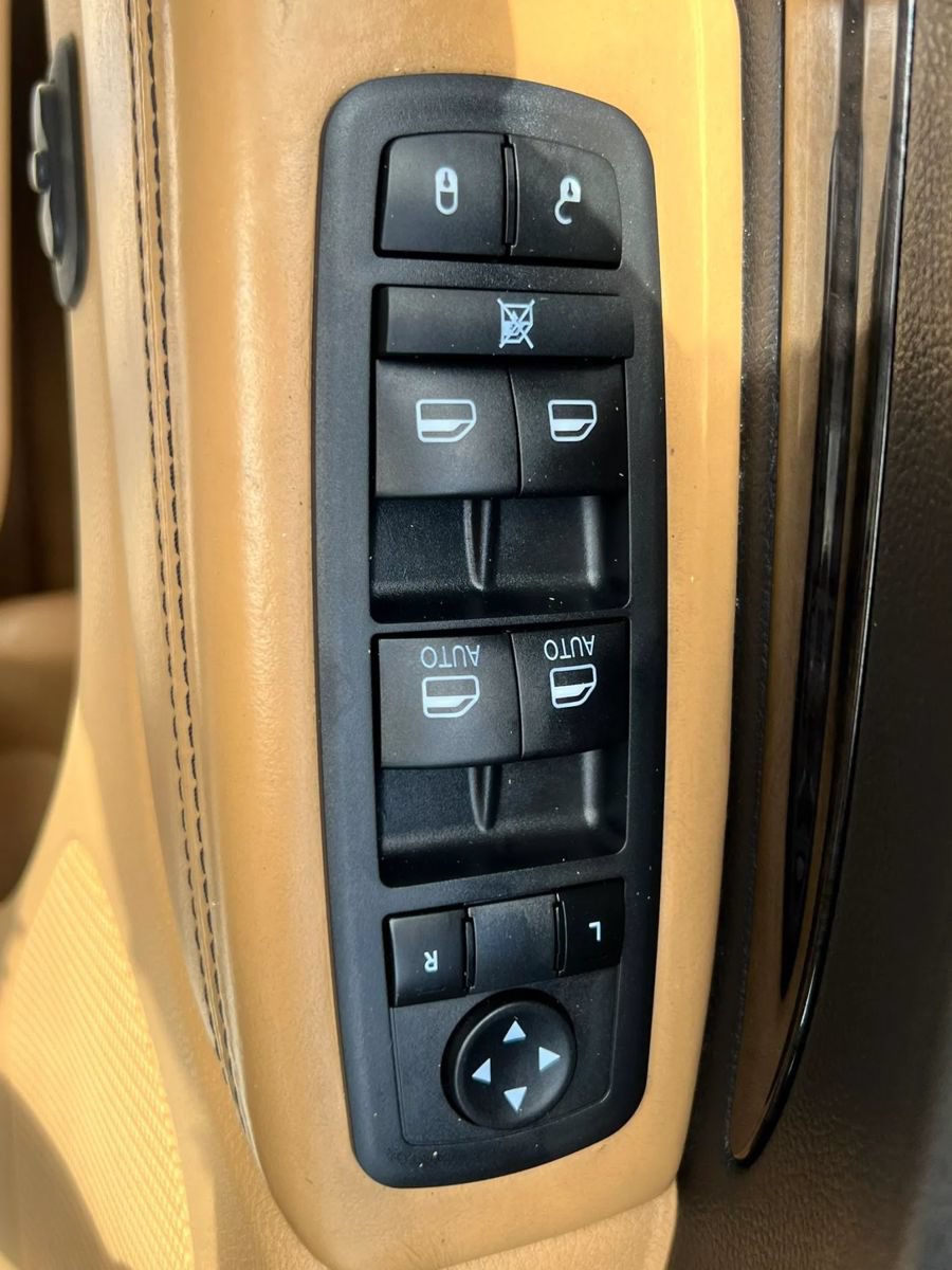 Used 2011 Dodge Durango Citadel w/ Trailer Tow Group IV AWD/4WD image 5