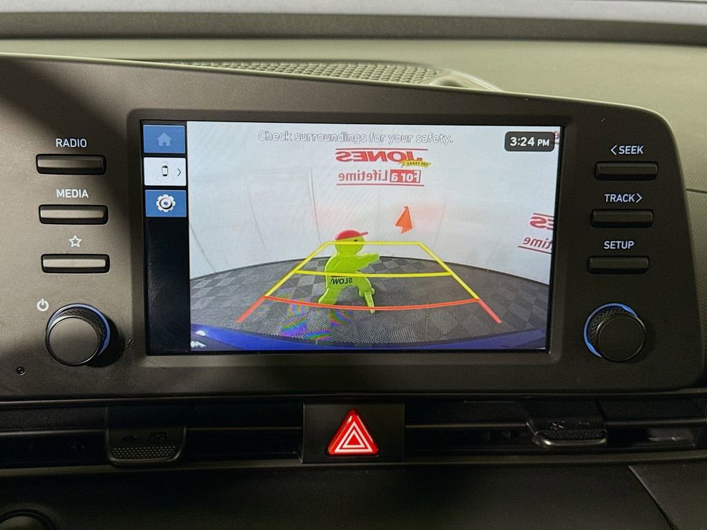 Certified 2025 Hyundai Elantra Sport FWD image 6
