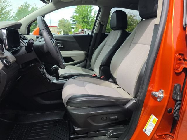 Used 2015 Chevrolet Trax LT w/ LT Plus Package FWD image 9