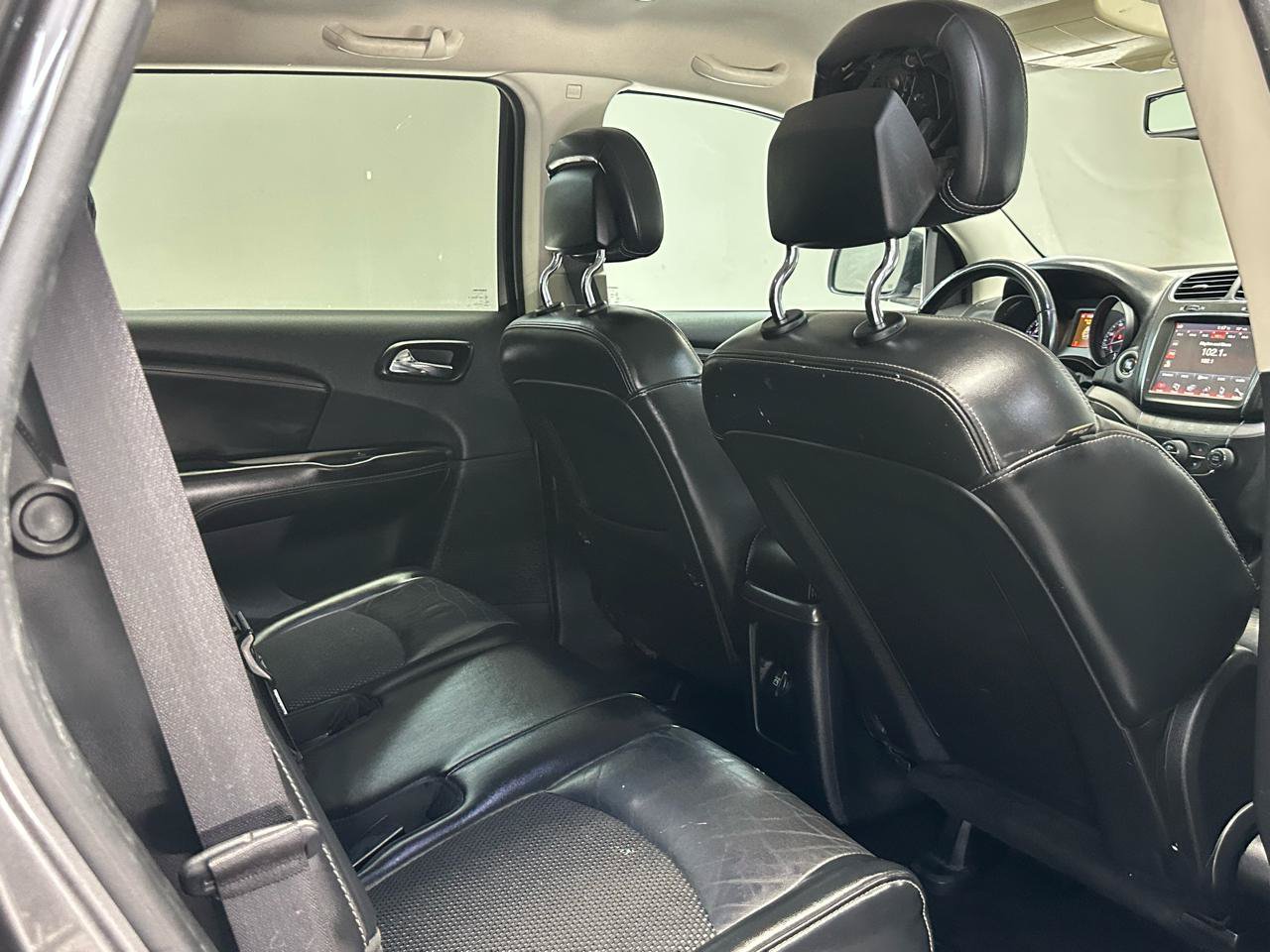 Used 2015 Dodge Journey Crossroad w/ Flexible Seating Group FWD image 10