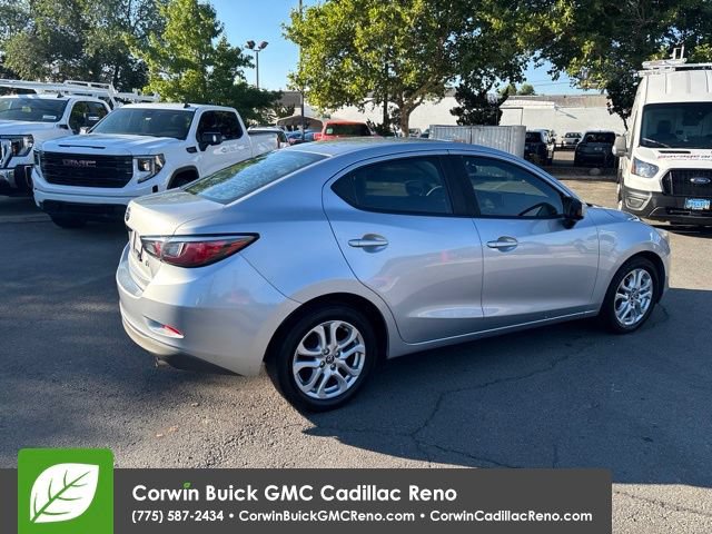 Used 2017 Toyota Yaris iA FWD image 9