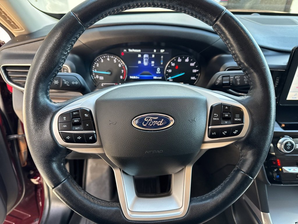 Used 2022 Ford Explorer Limited w/ Equipment Group 301A image 8