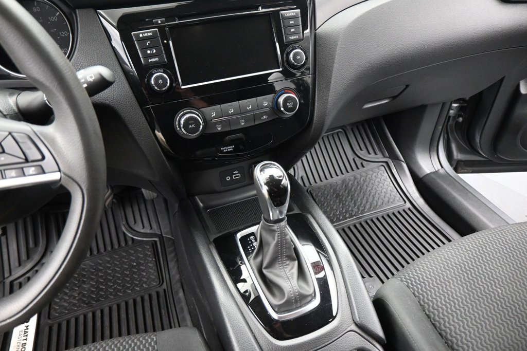 Used 2022 Nissan Rogue Sport S FWD image 11