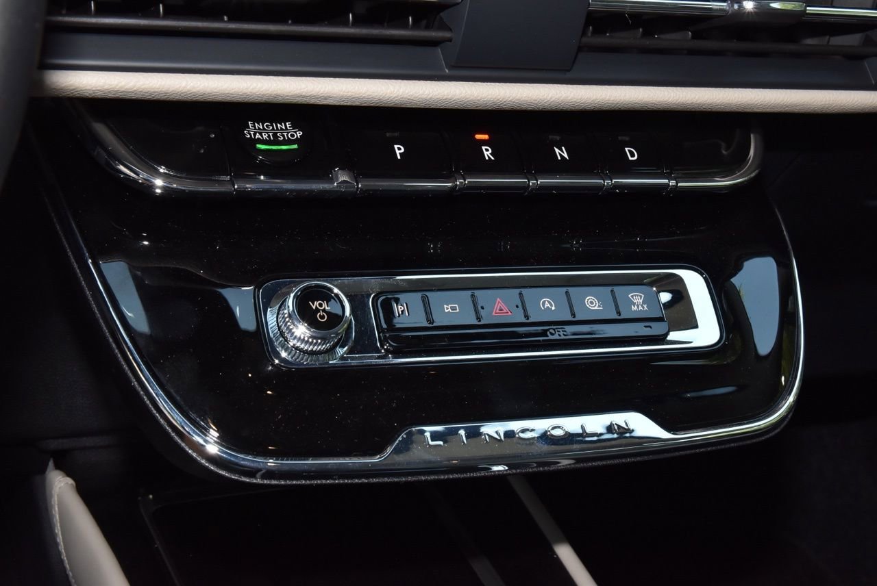 New 2026 Lincoln Corsair Premiere image 29