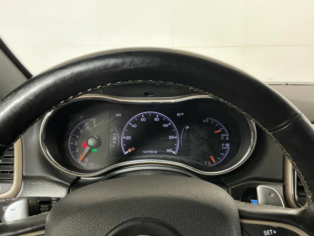 Used 2017 Jeep Grand Cherokee Limited AWD/4WD image 10